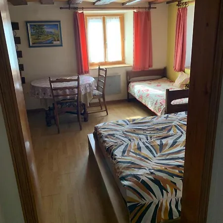 Style Rustique Apartment *
